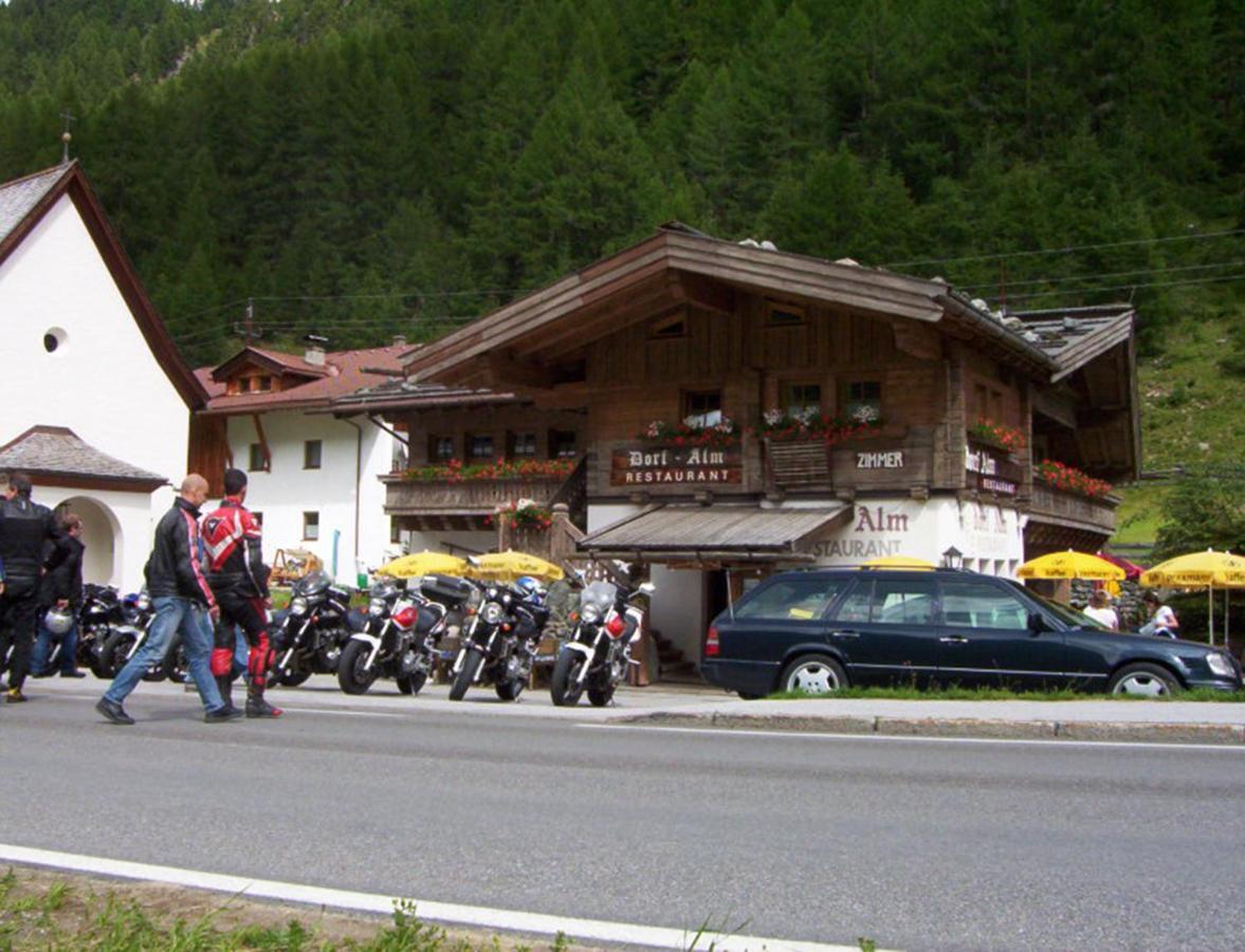 ホテル Dorf Alm オーバーグールグル エクステリア 写真