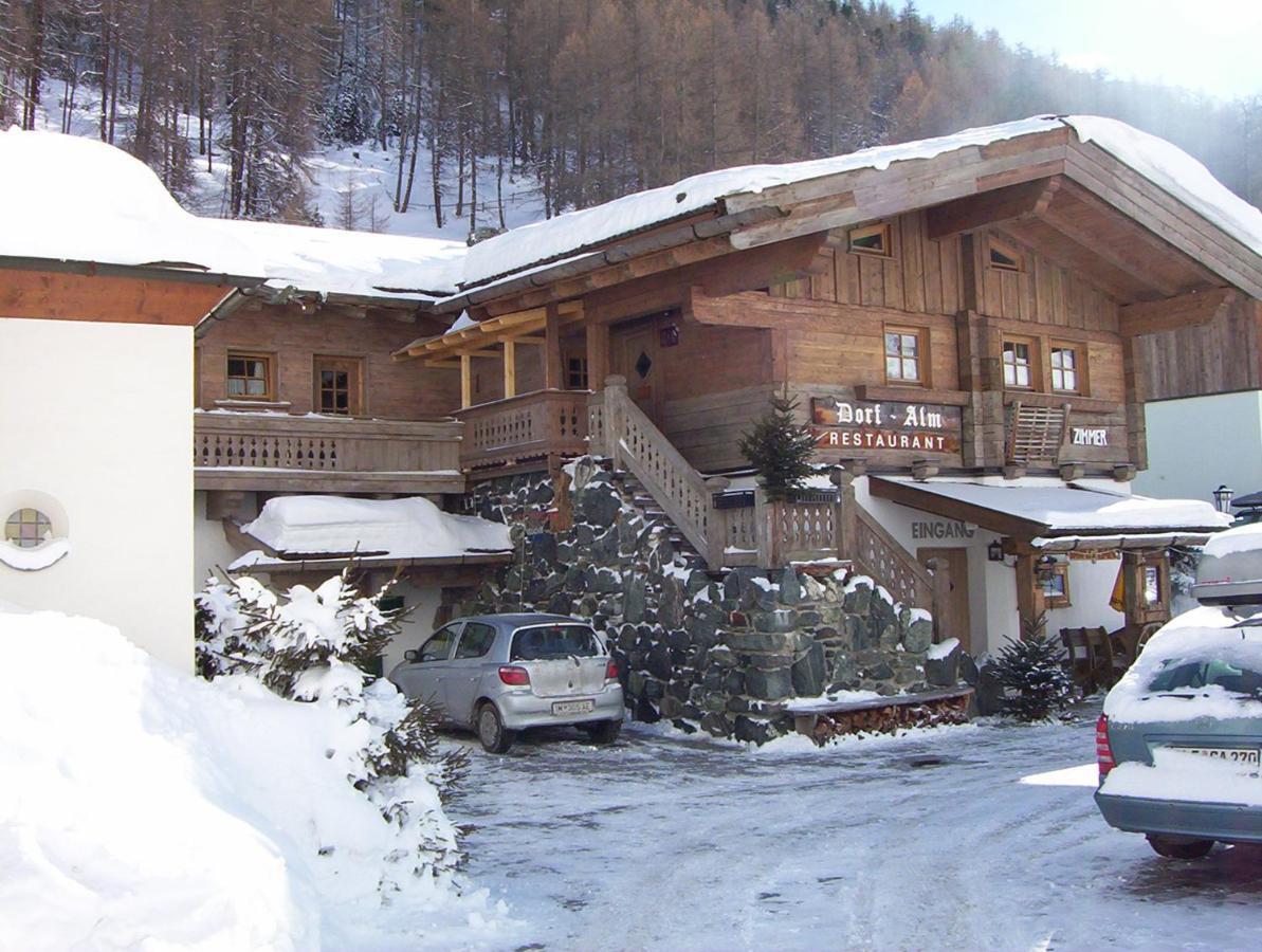 ホテル Dorf Alm オーバーグールグル エクステリア 写真